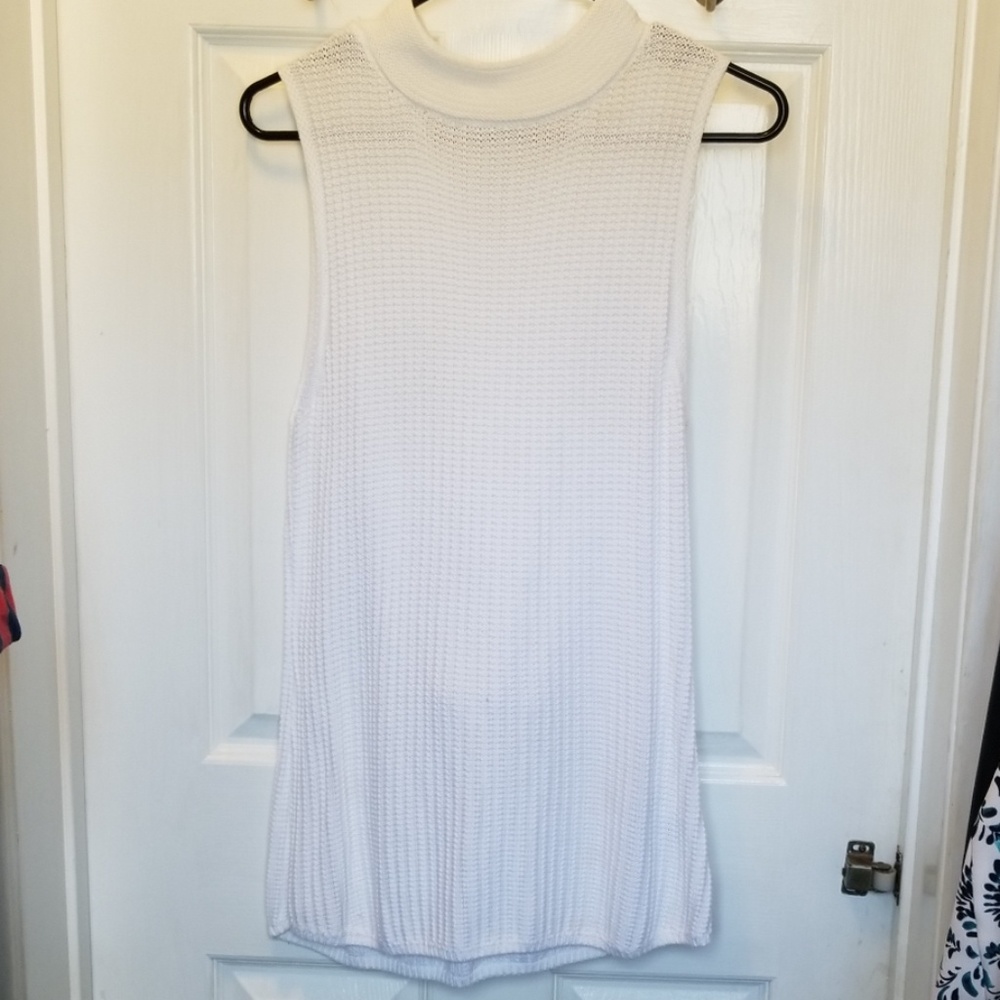 White knit long top size 14